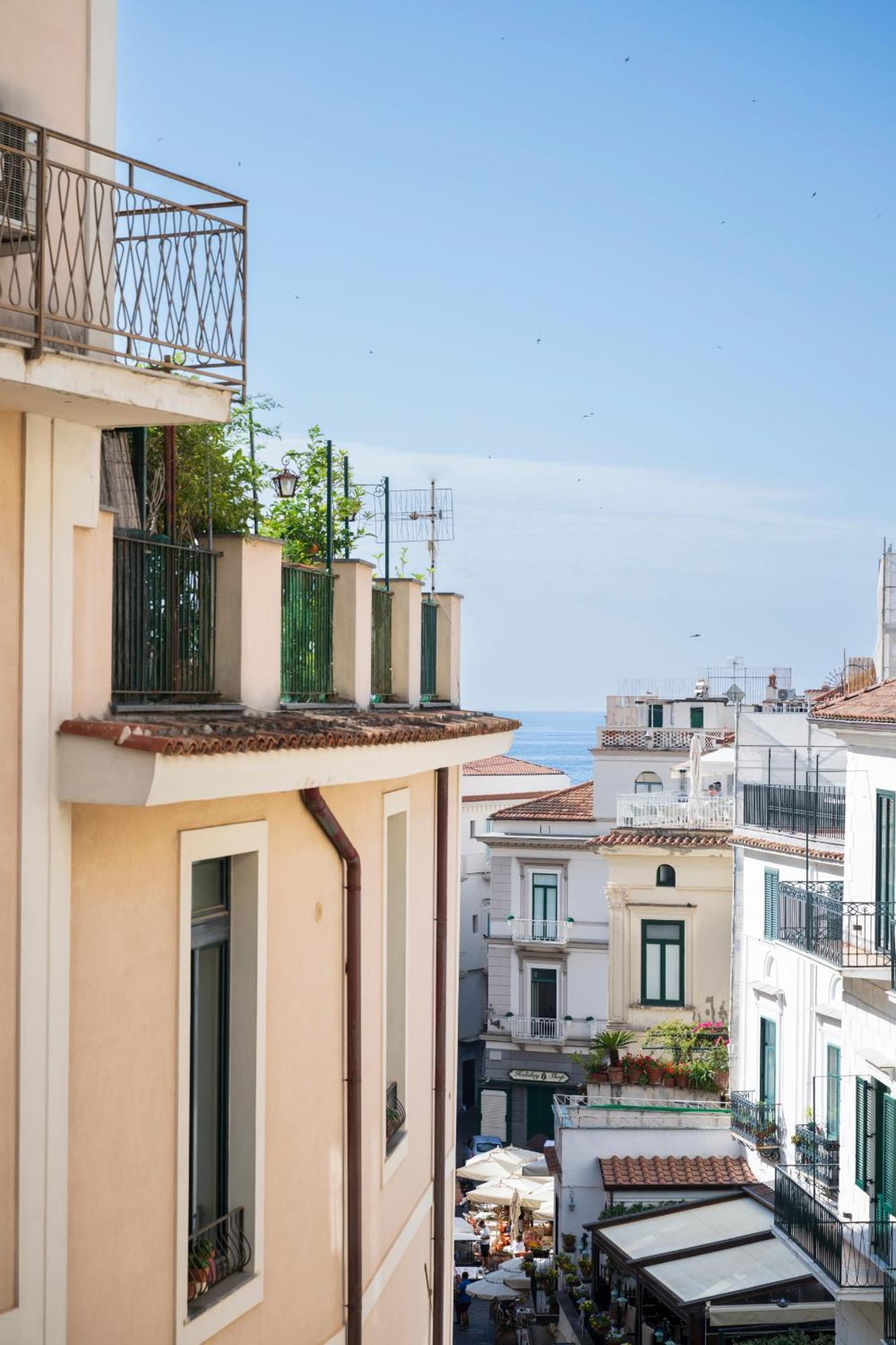 Hotel Antica Repubblica In Amalfi Center At 100Mt From The Sea Exterior photo